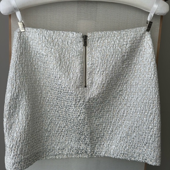 Alice and Olivia Stylish Whitish Silver Textured Women's Skirt - Picture 2 of 7